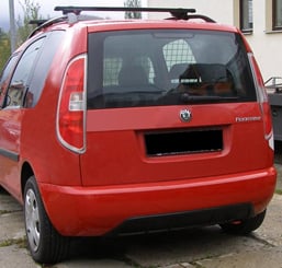 Škoda Roomster spoiler zadního nárazníku - Škoda Roomster spoiler zadního nárazníku (2).jpg