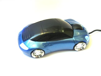 Myš ve tvaru auta Porsche NEW optická USB svítící modrá - porsche (1).JPG