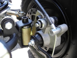 Čtyřkolka Racer 49 ccm - čtyřkolka 49 ccm Racer, přední kotouč