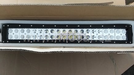 LED off-road pracovní světlo COMBO 40 LED 120W, 16x60° spodní úchyt - LED pracovní světlo 120W COMBO (1) - kopie