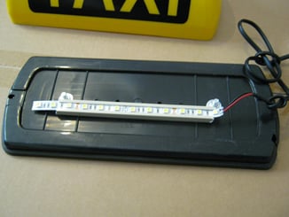 Taxi transparent na střechu magnetický 12V, LED podsvícený - LED 252 taxi (14)