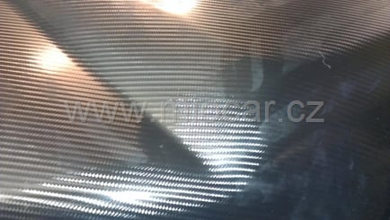Polep vozů, motorek instalace 3D folií - 4Dfolie  černý carbon (7)