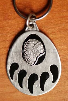 Přívěsek na klíče Grizzly Paw Indian
