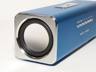 Music Angel MP3 přehrávač 4 in 1 USB - flasch, SD, FM, Speaker černý - Výkon: RMS 6W (3W+3W) THD-10%     Frekvenční odezva: 150-18000HZ     Signál šumu zesilovače: > = 80dB     Reproduktory: 1.77 palce 4 Ω