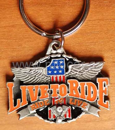 Přívěsek na klíče Live to Ride