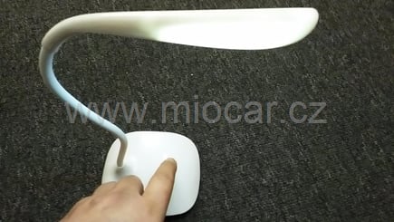 Lampa LED dotyková flexibile bílá - dotykova_led_lampicka_USB