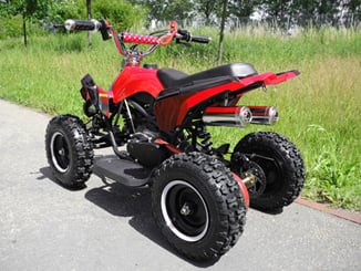 Čtyřkolka Racer 49 ccm - Velká 6-ti palcová kola.