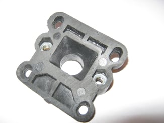 Příruba karburátoru minibike - mezikus (2).JPG