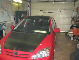 Polep vozů, motorek instalace 3D folií - Polep Toyota kapota střecha.