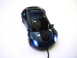 Myš ve tvaru auta Porsche optická USB svítící modrá - pogumované kolečko - roler
