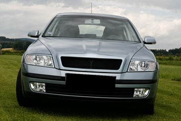 Škoda Octavia II mračítka předních světel - Mračítka světlometů materiál ABS uvedená cena je za pár