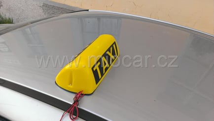 Taxi maják na střechu magnetický 12V, podsvícený - IMAG0562