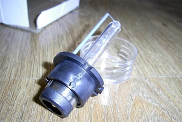 Xenon výbojka D2C / D2R / D2S 4300K balení 2KS - d2.jpg