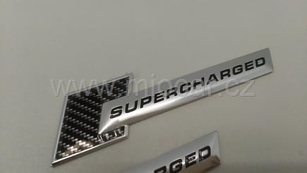 Alu samolepka SUPERCHARGED 2KS Carbon - supercharged samolepka carbon (2)