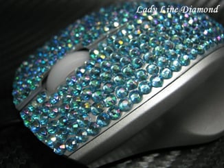 Myš k PC optická Lady Line Diamond NT svítící zeleno modrá - Pohodlné pogumované  kolečko / roler. Tělo myši poseto kamínky - diamantový design   