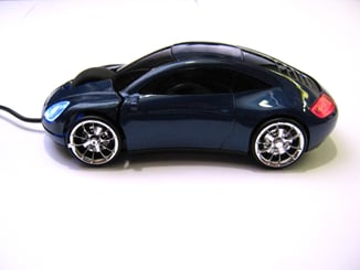 Myš ve tvaru auta Porsche optická USB svítící modrá - ergonomický tvar padne skvěle do ruky
