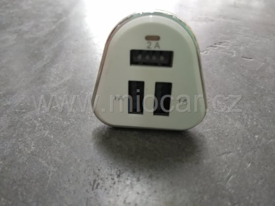Trojitá USB nabíječka 5V, 1A / 2,0 A