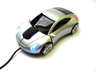 Myš ve tvaru auta Porsche optická USB svítící stříbrná - ergonomický tvar padne skvěle do ruky