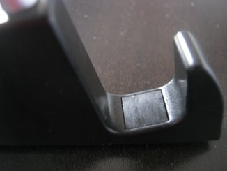 Stojan na Tablet - Gumové podložky proti odření tabletu.