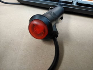 Maják na střechu oranžový LED, magnetický LED 12-24V - 83645254_2762864913798567_5154795099841888256_n