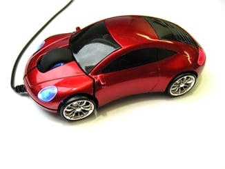 Myš ve tvaru auta  Porsche optická USB svítící červená - Myš auto usb optická.
