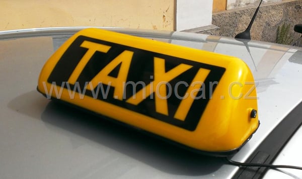 Taxi maják na střechu magnetický 12V, velký LED podsvícení