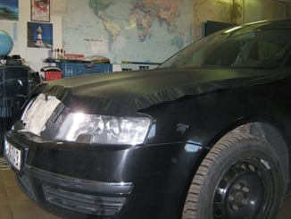 Polep vozů, motorek instalace 3D folií - Škoda Superb polep kapoty (2).JPG