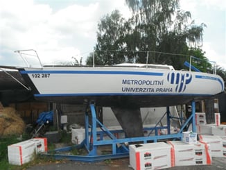 Polep vozů, motorek instalace 3D folií - Folie 3D carbon bílá, polep lodě