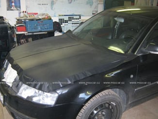 Carbon folie 3D ROLE  černá - Škoda Superb polep kapoty folie 3D carbon.